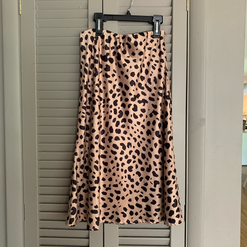 Leopard skirt